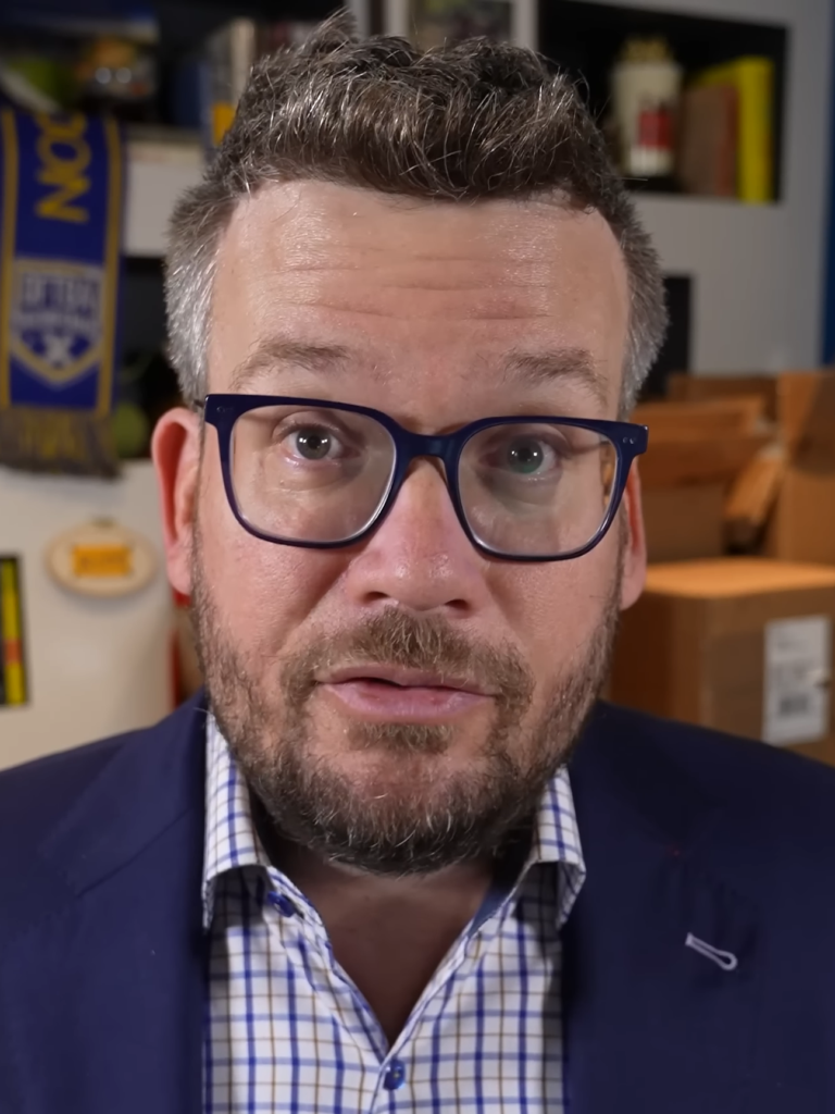 John Green (author) portrait — John Green (author) net worth profile