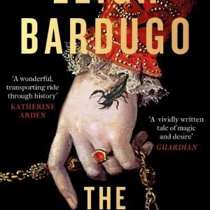The Familiar: The richly imagined, spellbinding new Sunday Times bestselling novel from the author of Ninth House