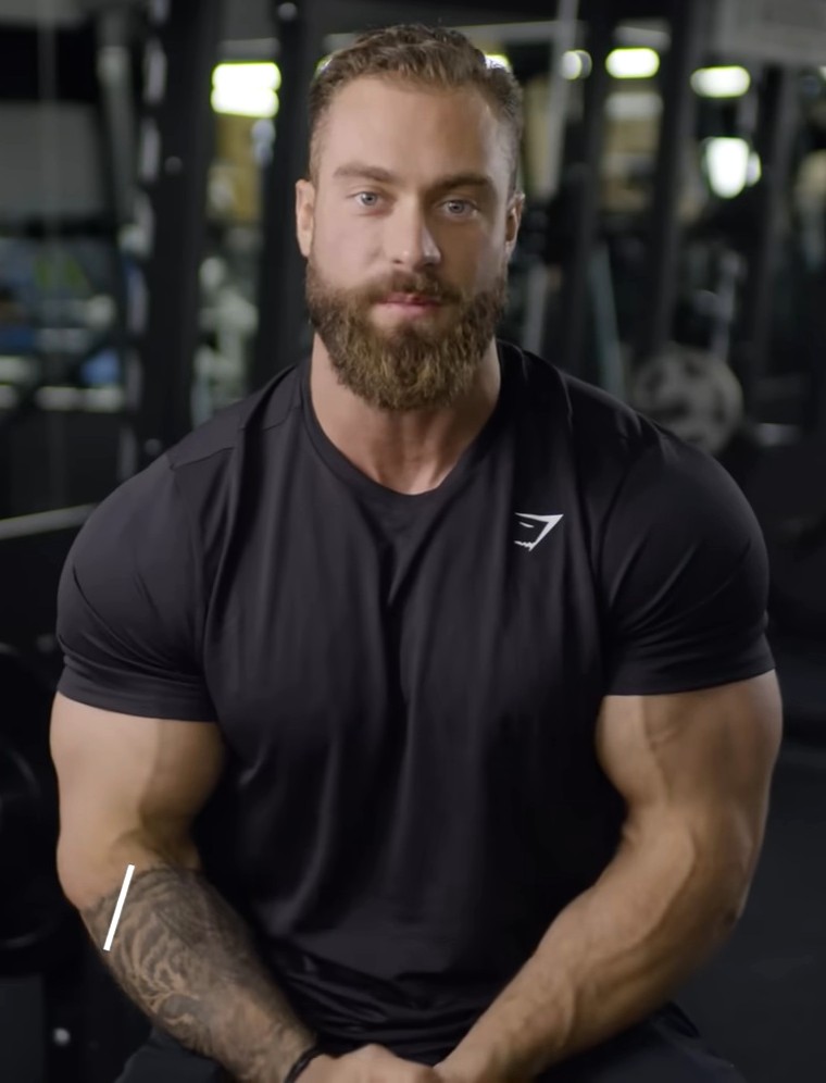Chris Bumstead - 6x Mr Olympia Classic Physique champion CBum