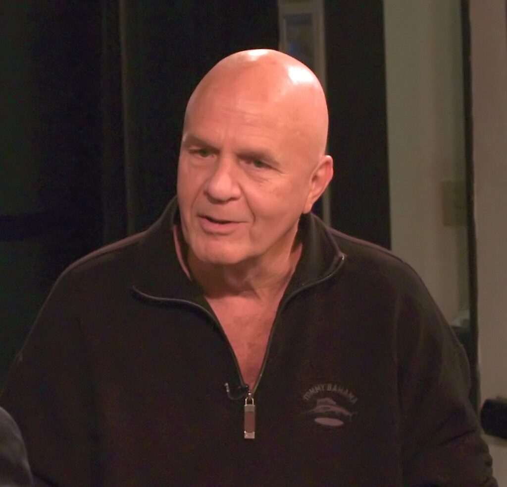 Wayne Dyer portrait — Wayne Dyer net worth profile