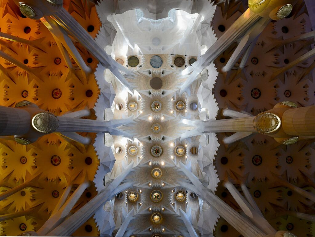 Tree-like columns and star-shaped vaults of the Sagrada Família ceiling